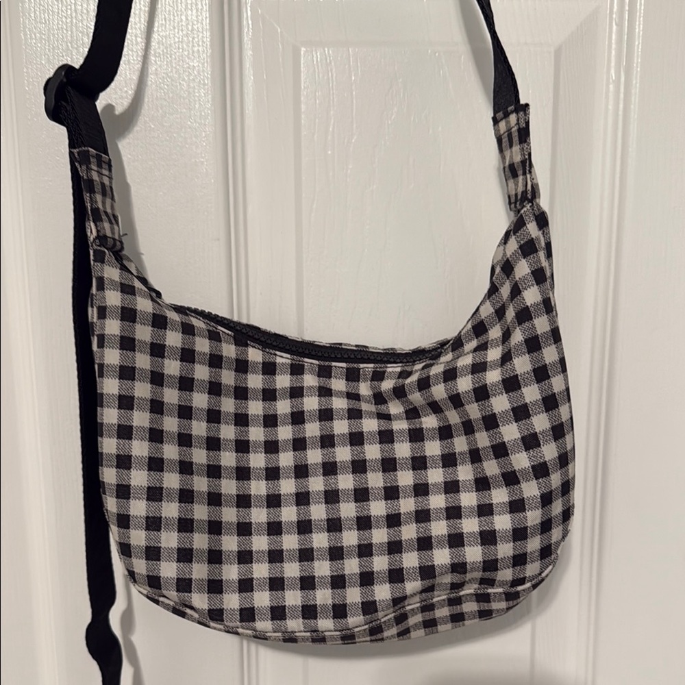 BAGGU Small Nylon Crescent Bag - Black & White Gingham